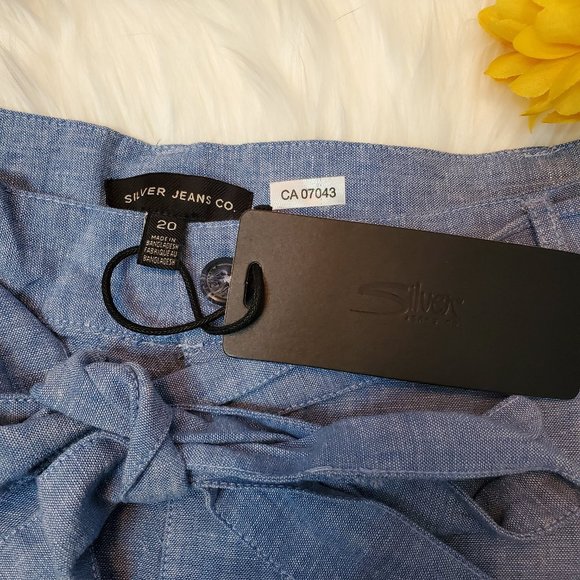 Women's Silver Jeans Co Blue Linen Shorts Size 20 - Picture 10 of 11